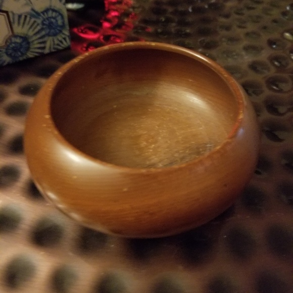 Nwt awesome canister made from myrtle wood - Picture 2 of 6